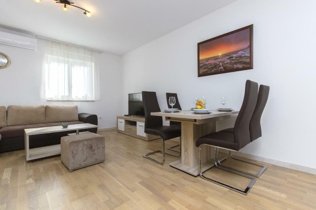 Apartmani Gabriella Водице Экстерьер фото